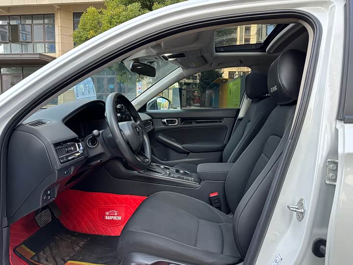 Фото 8 - Honda Civic