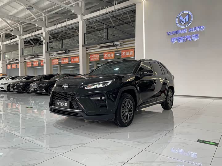 Фото 1 - Toyota Wildlander