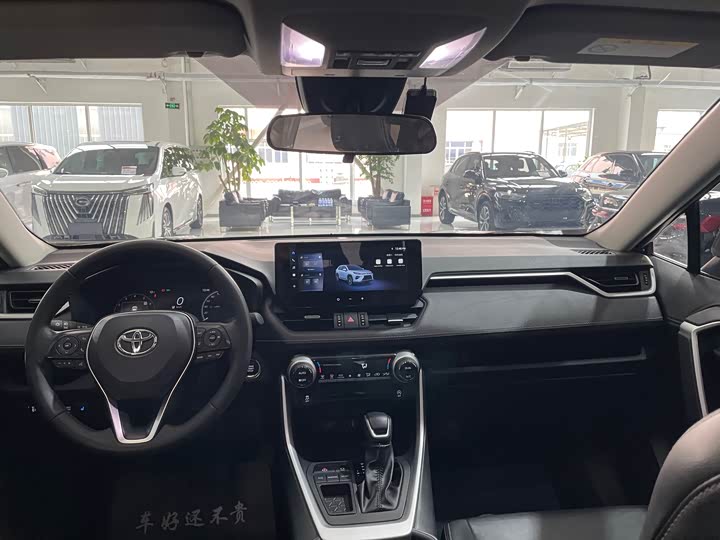 Фото 8 - Toyota Wildlander