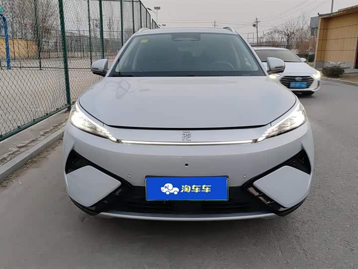 Фото 2 - BYD Yuan Plus