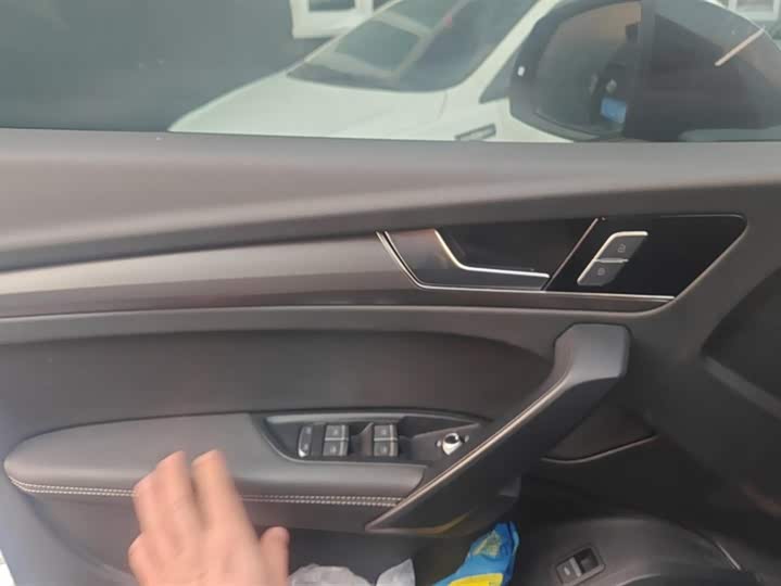 Фото 7 - Audi Q5L