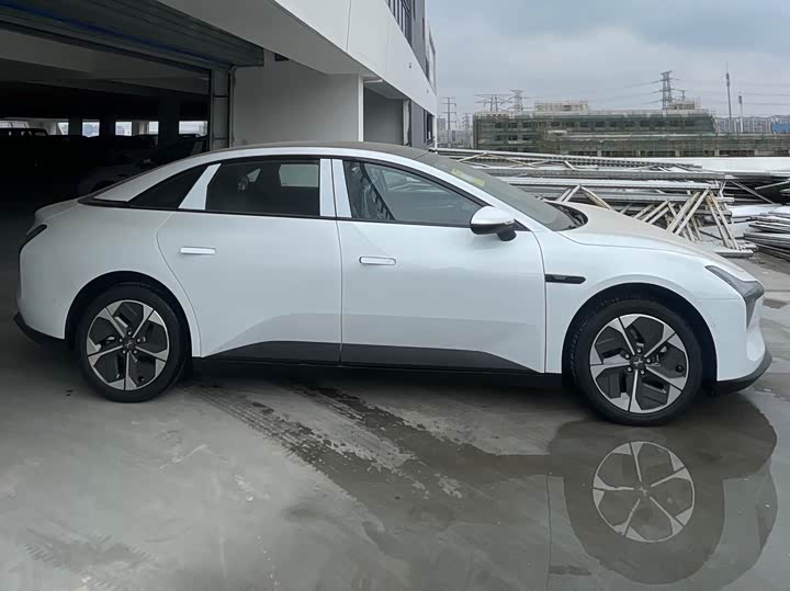 Фото 3 - XPeng Mona M03