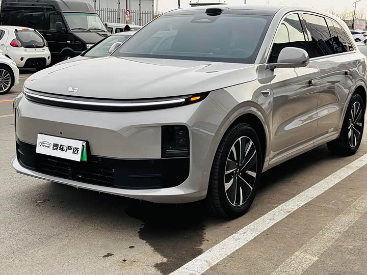 Фото 1 - LiXiang L6