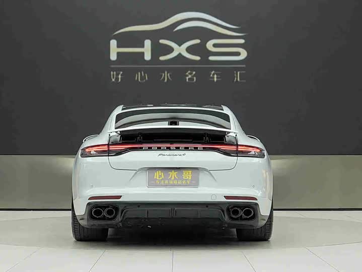 Фото 5 - Porsche Panamera