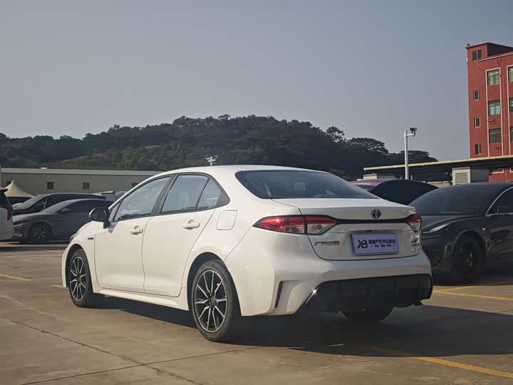 Фото 5 - Toyota Levin