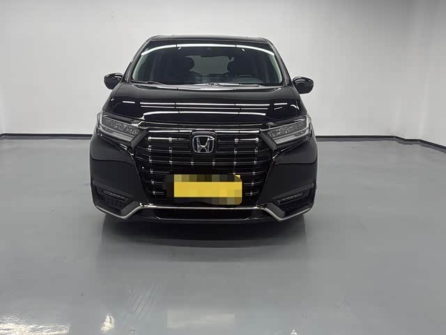 Фото 1 - Honda Elysion