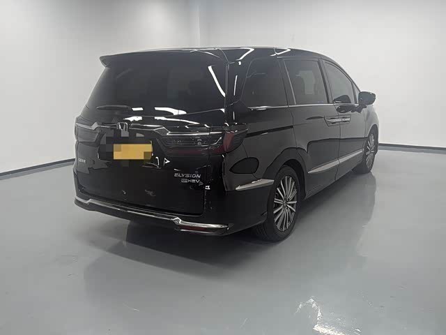 Фото 2 - Honda Elysion