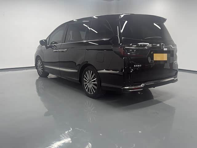 Фото 6 - Honda Elysion