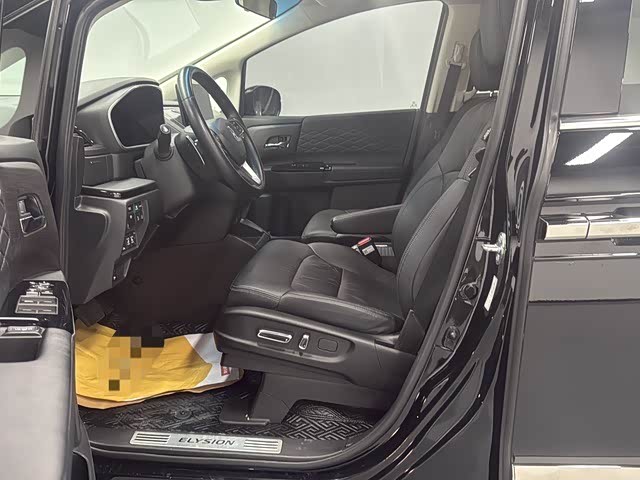 Фото 9 - Honda Elysion