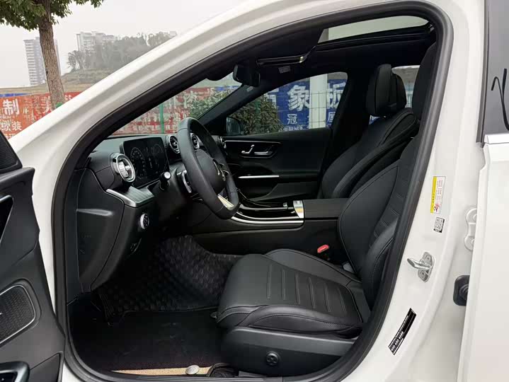 Фото 4 - Mercedes-Benz C-Class