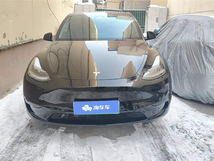 Фото 2 - Tesla Model Y