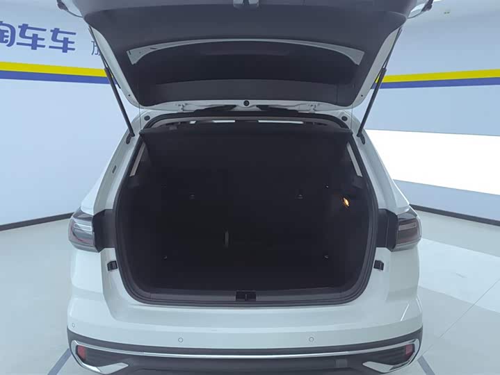 Фото 4 - Volkswagen Tharu