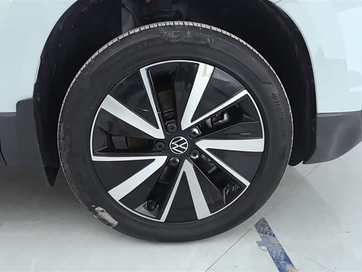 Фото 6 - Volkswagen Tharu