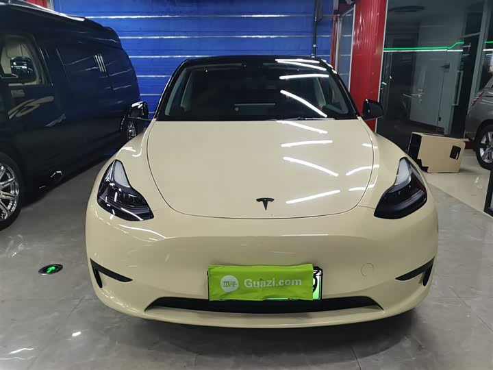 Фото 3 - Tesla Model Y