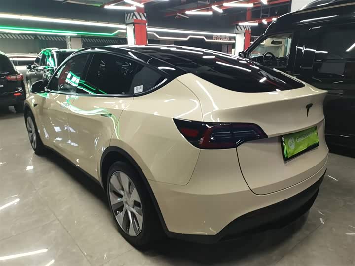 Фото 5 - Tesla Model Y