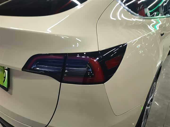 Фото 8 - Tesla Model Y