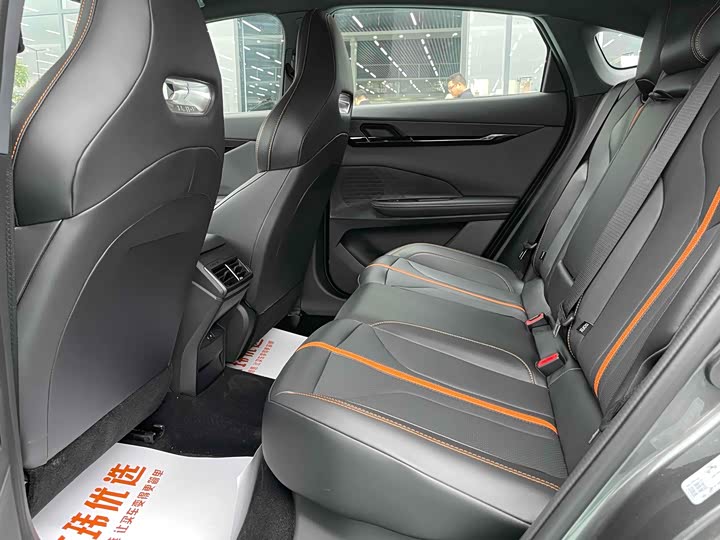 Фото 6 - Changan UNI-V