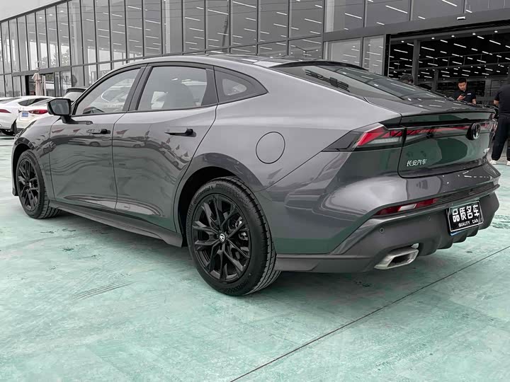 Фото 7 - Changan UNI-V