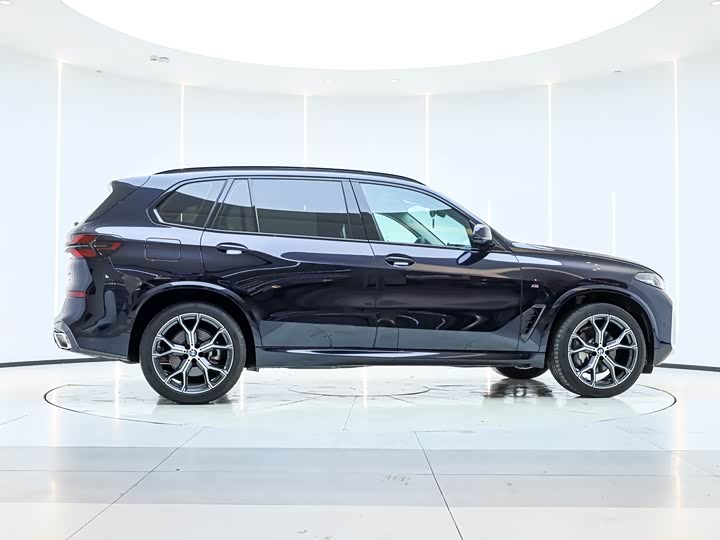 Фото 2 - BMW X5