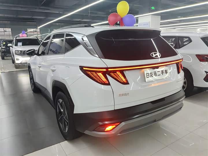 Фото 5 - Hyundai Tucson L