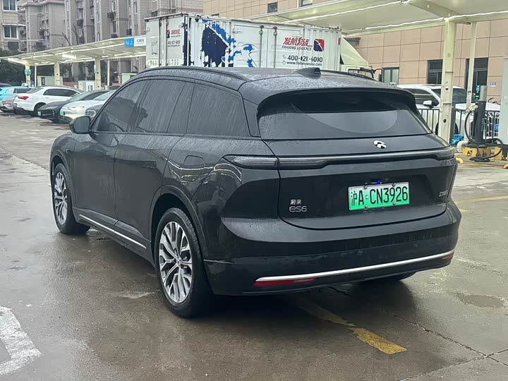 Фото 3 - Nio ES6