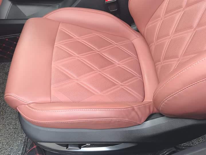 Фото 9 - Changan CS75 Plus