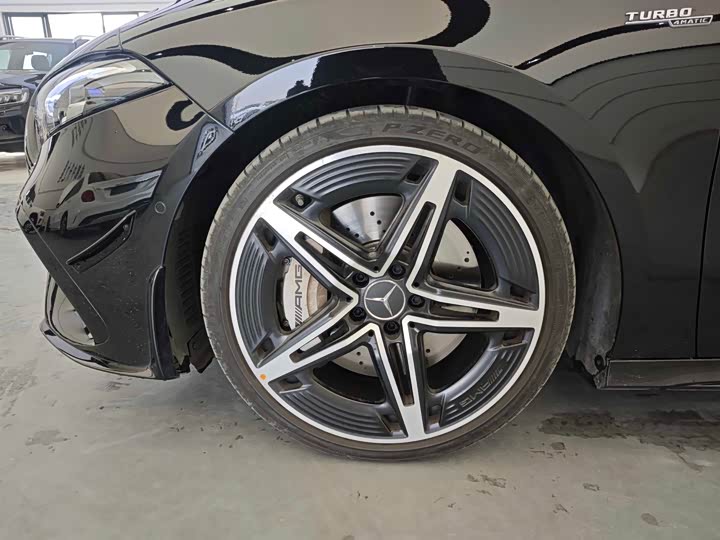 Фото 5 - Mercedes-Benz A-Class AMG