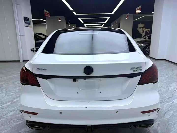 Фото 8 - MG Motor 6