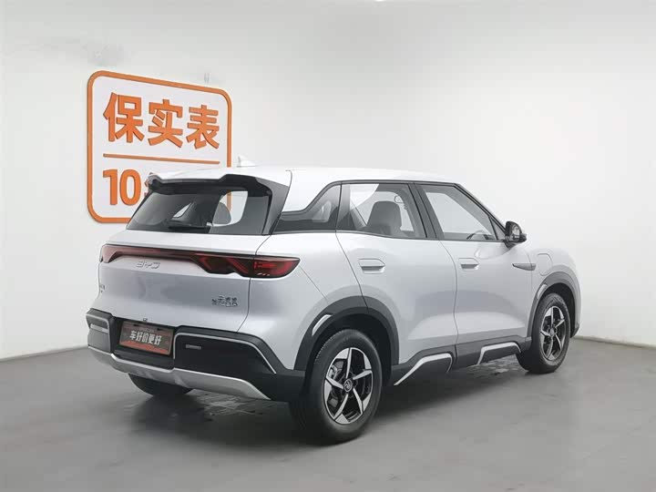 Фото 2 - BYD Yuan Up