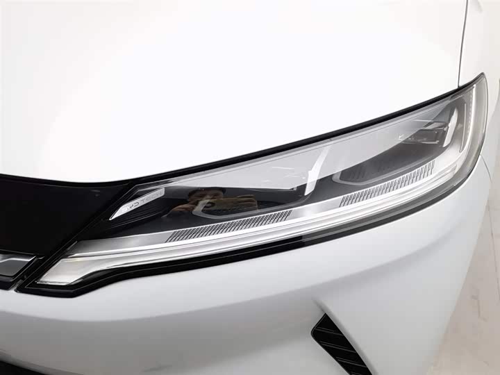 Фото 7 - BYD Yuan Up