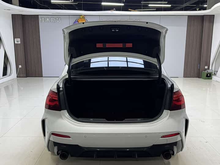 Фото 8 - BMW 1 Series