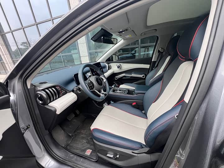 Фото 8 - BYD Yuan Plus