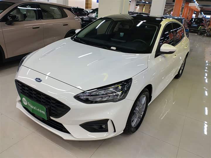 Фото 2 - Ford Focus