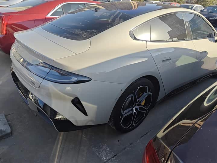 Фото 3 - Xiaomi SU7