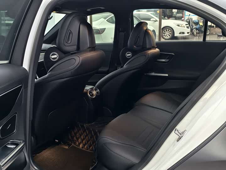 Фото 2 - Mercedes-Benz C-Class