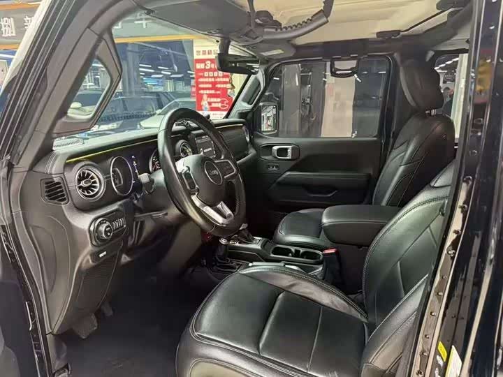 Фото 4 - Jeep Gladiator