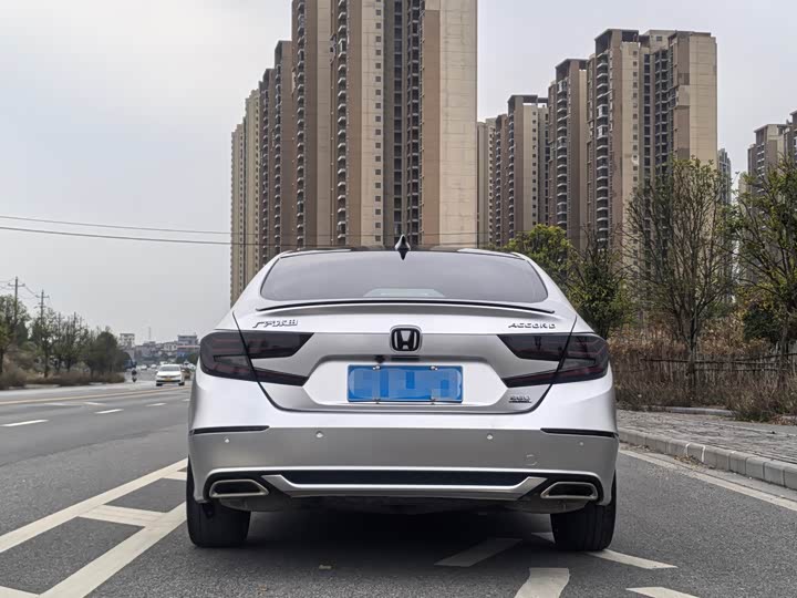 Фото 5 - Honda Accord