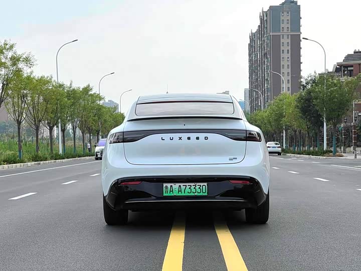 Фото 8 - Luxeed R7