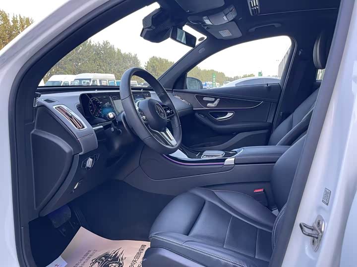 Фото 7 - Mercedes-Benz EQC