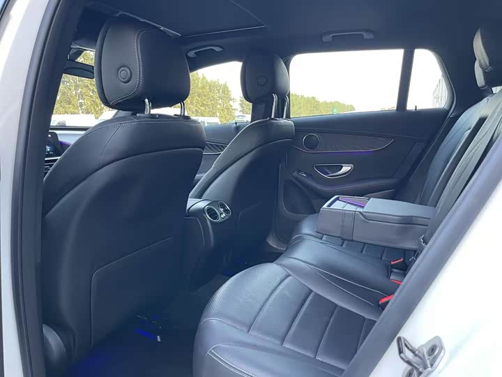 Фото 8 - Mercedes-Benz EQC