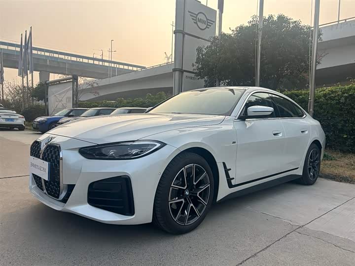 Фото 1 - BMW 4 Series