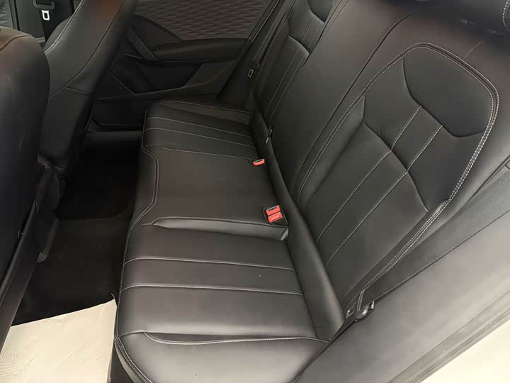 Фото 8 - Volkswagen Tharu