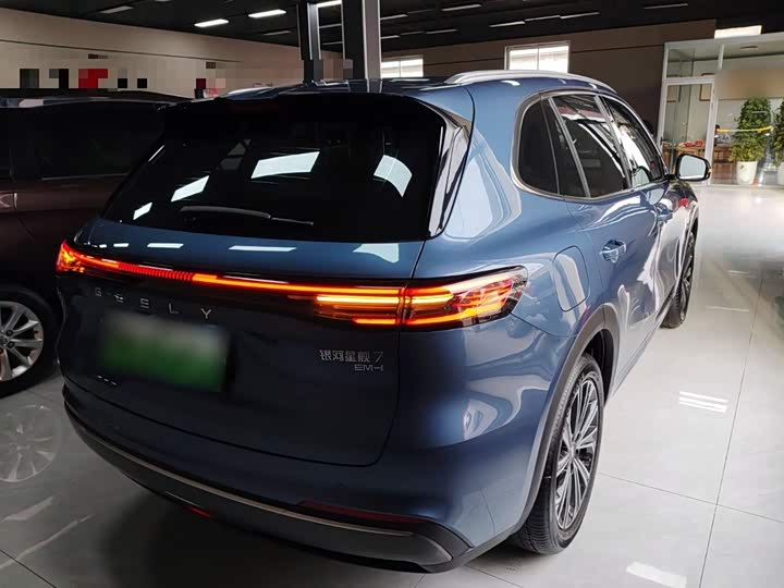 Фото 7 - Geely Galaxy Starship 7