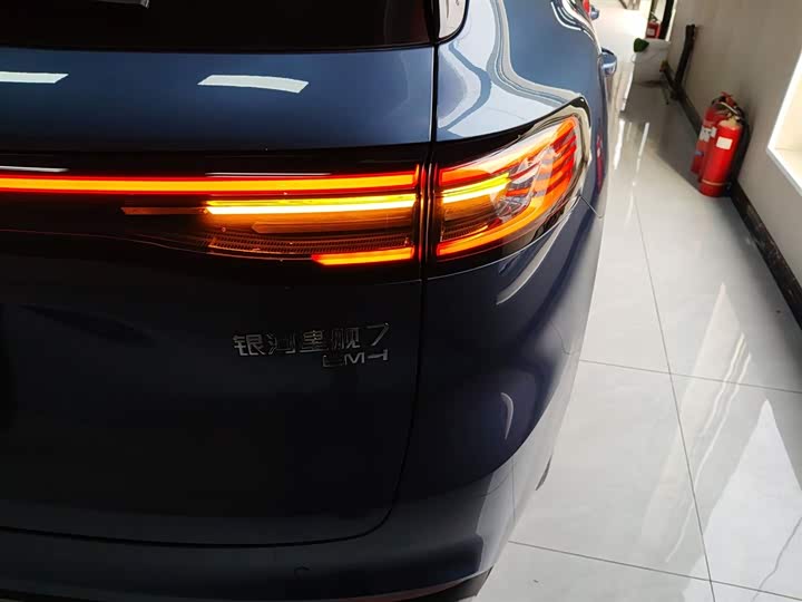 Фото 8 - Geely Galaxy Starship 7