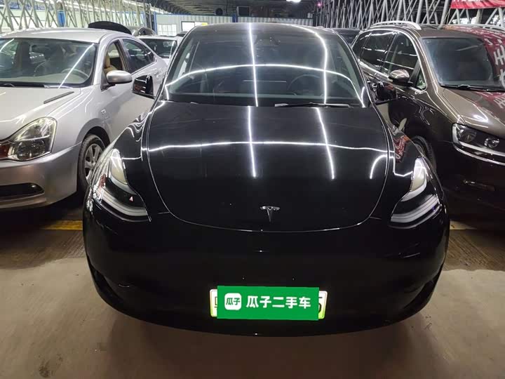 Фото 3 - Tesla Model Y