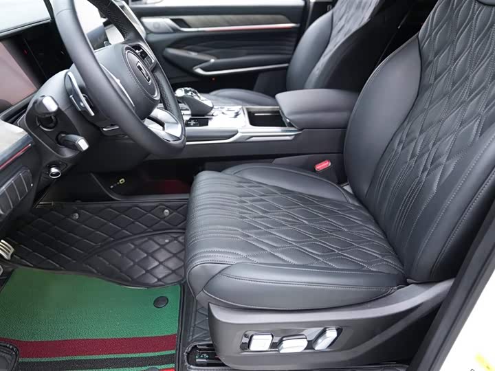 Фото 7 - Tank 500 Hybrid