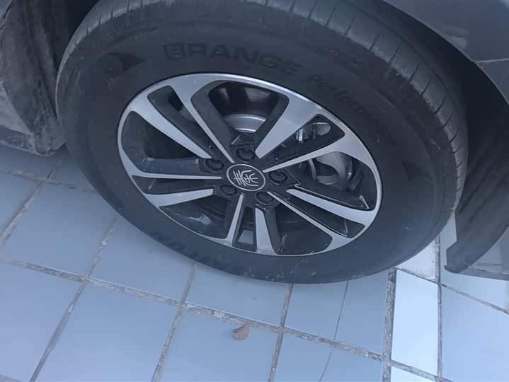 Фото 6 - BYD Qin Plus