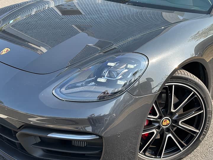 Фото 4 - Porsche Panamera