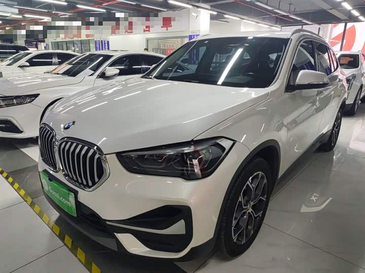 Фото 2 - BMW X1