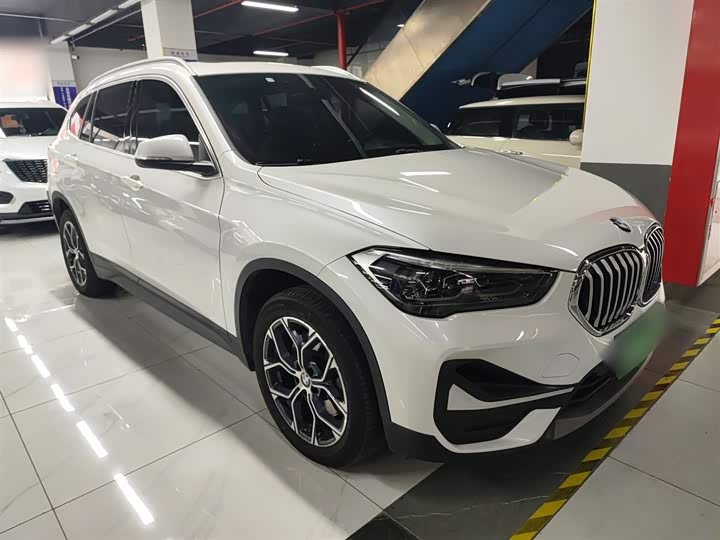 Фото 4 - BMW X1